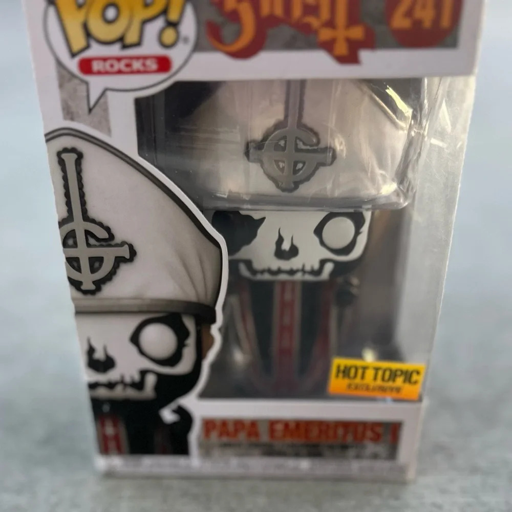 FUNKO POP! Papa Emeritus I #241 Hot Topic Exclusive Ghost Rocks
